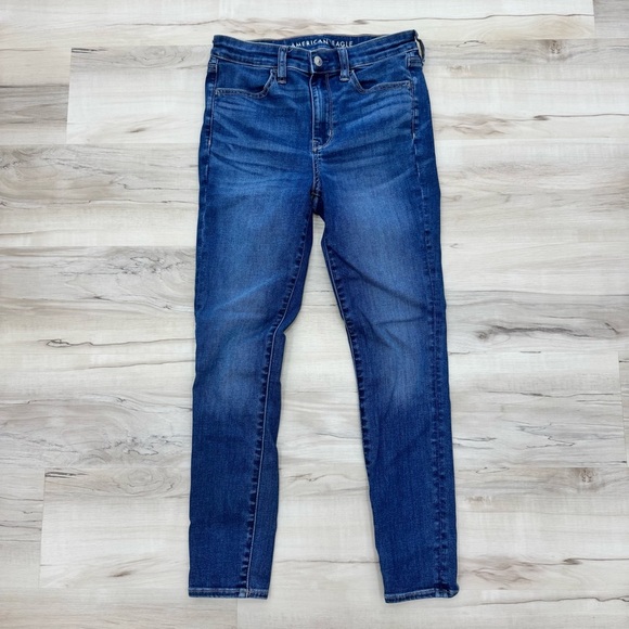 American Eagle Super High Rise Jegging-Size 8 Short Blue wash Skinny Jeans - Picture 2 of 7